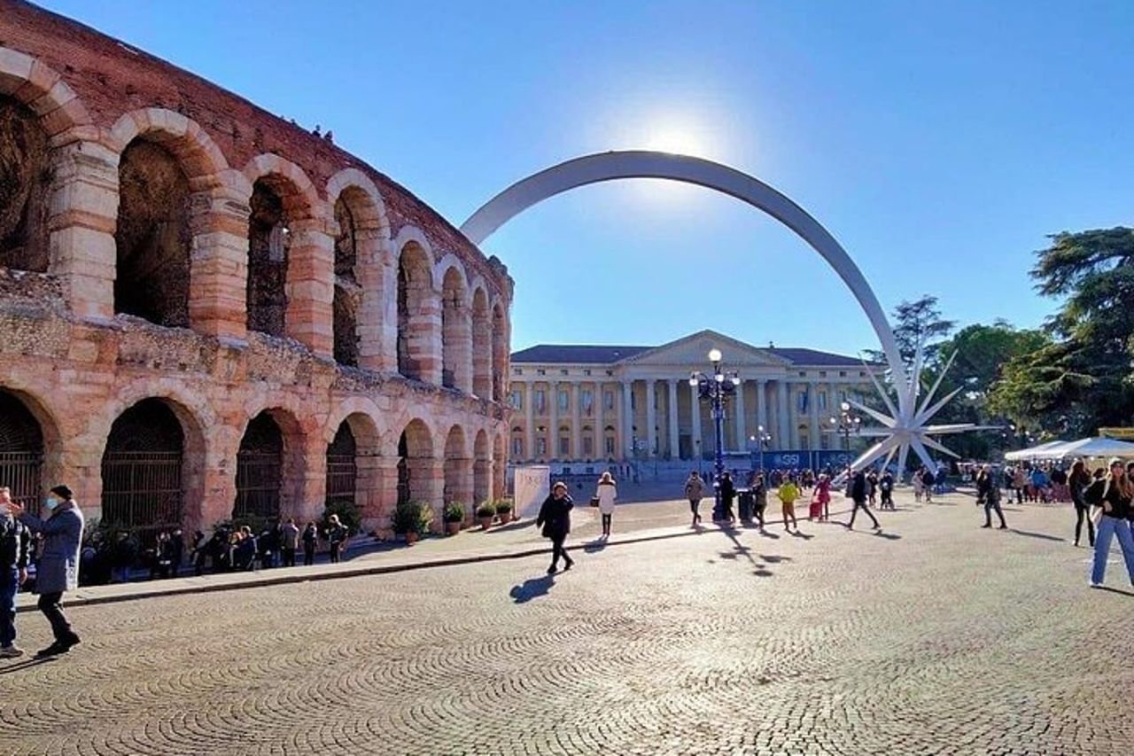 Tour alla scoperta della Storia Unica di Verona, la Città d'Arte — 7
