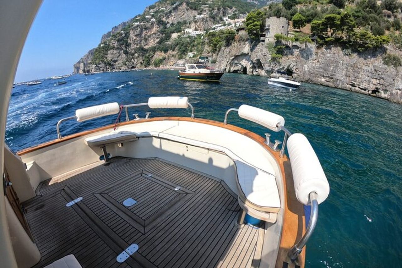 Tour privato in barca della Costiera Amalfitana da Positano: Nuota & esplora — 6