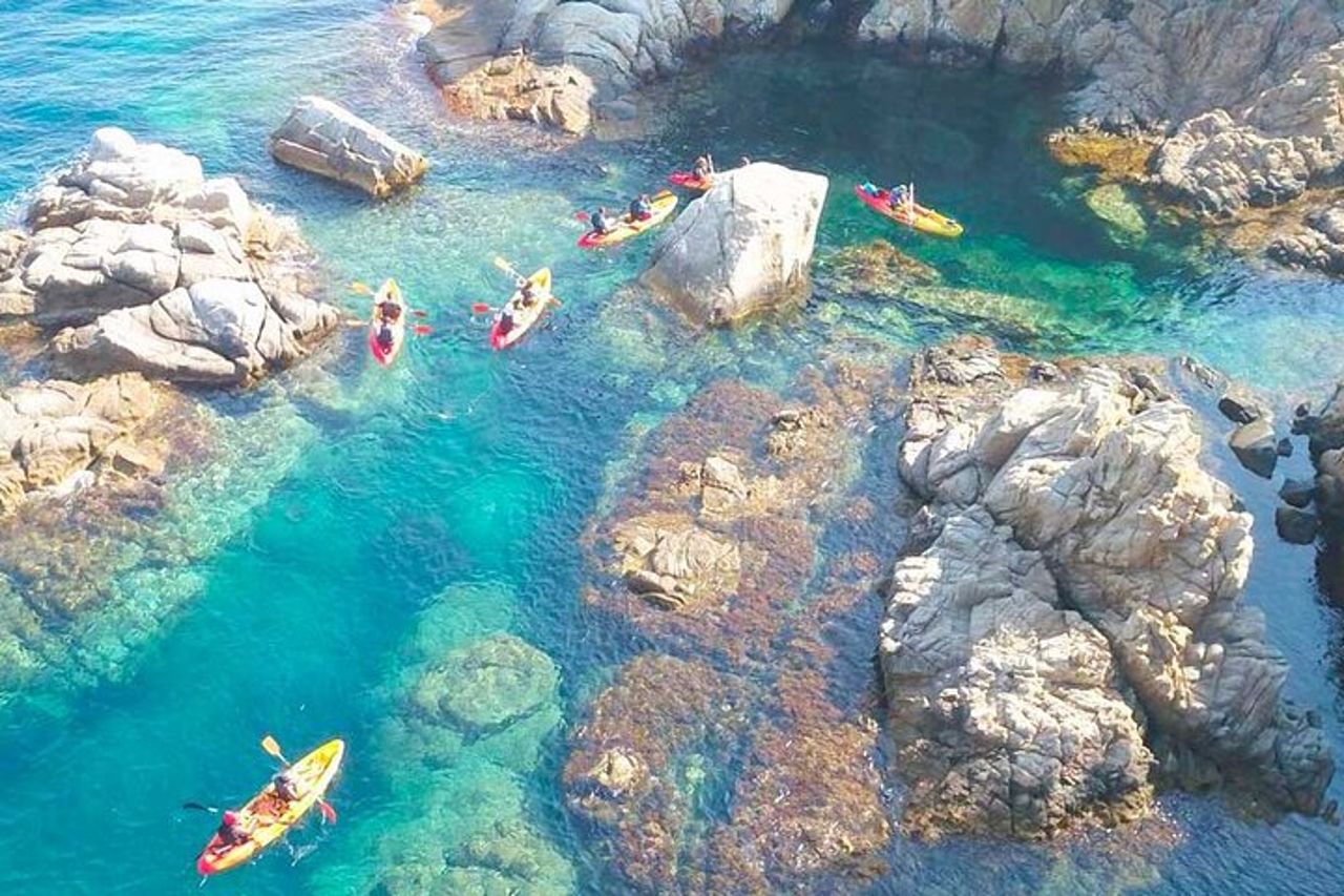 Tour guidato in kayak di 2 ore sulla Costa Brava — 5