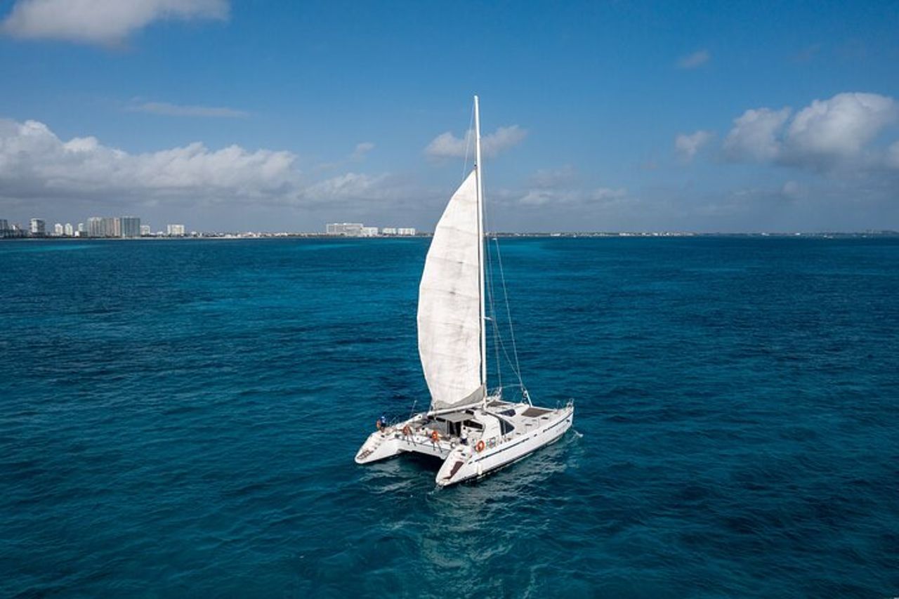 Isla Mujeres Plus di Albatros Catamarani — 3