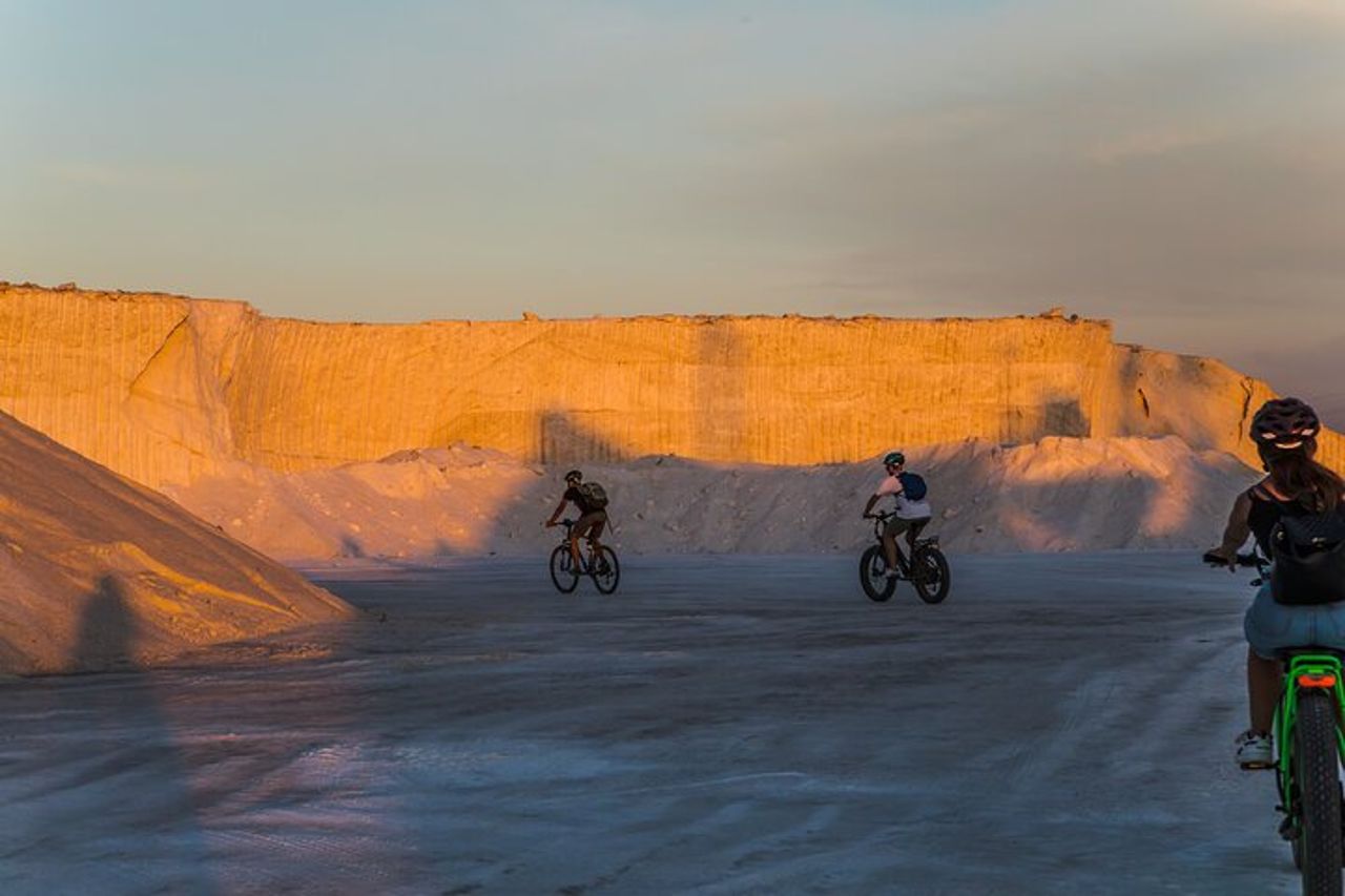 E-bike Tour al Tramonto alla Salina di Sant'Antioco — 7