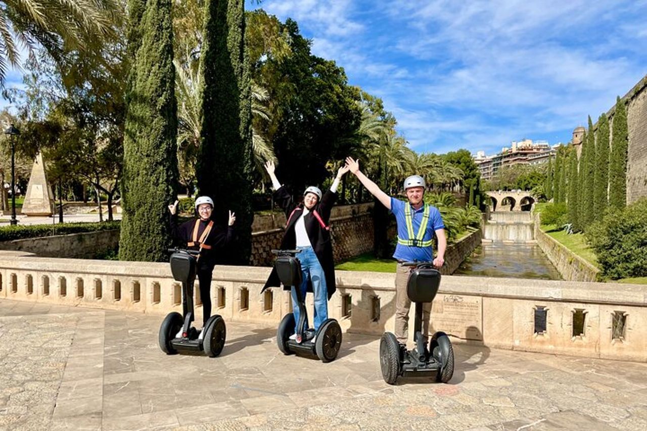 Tour in segway di mezza giornata di Palma e Portixol — 3