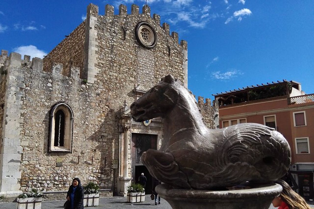 Tour di un'intera giornata all'Etna, Taormina, Baia di Naxos e Castelmola — 8