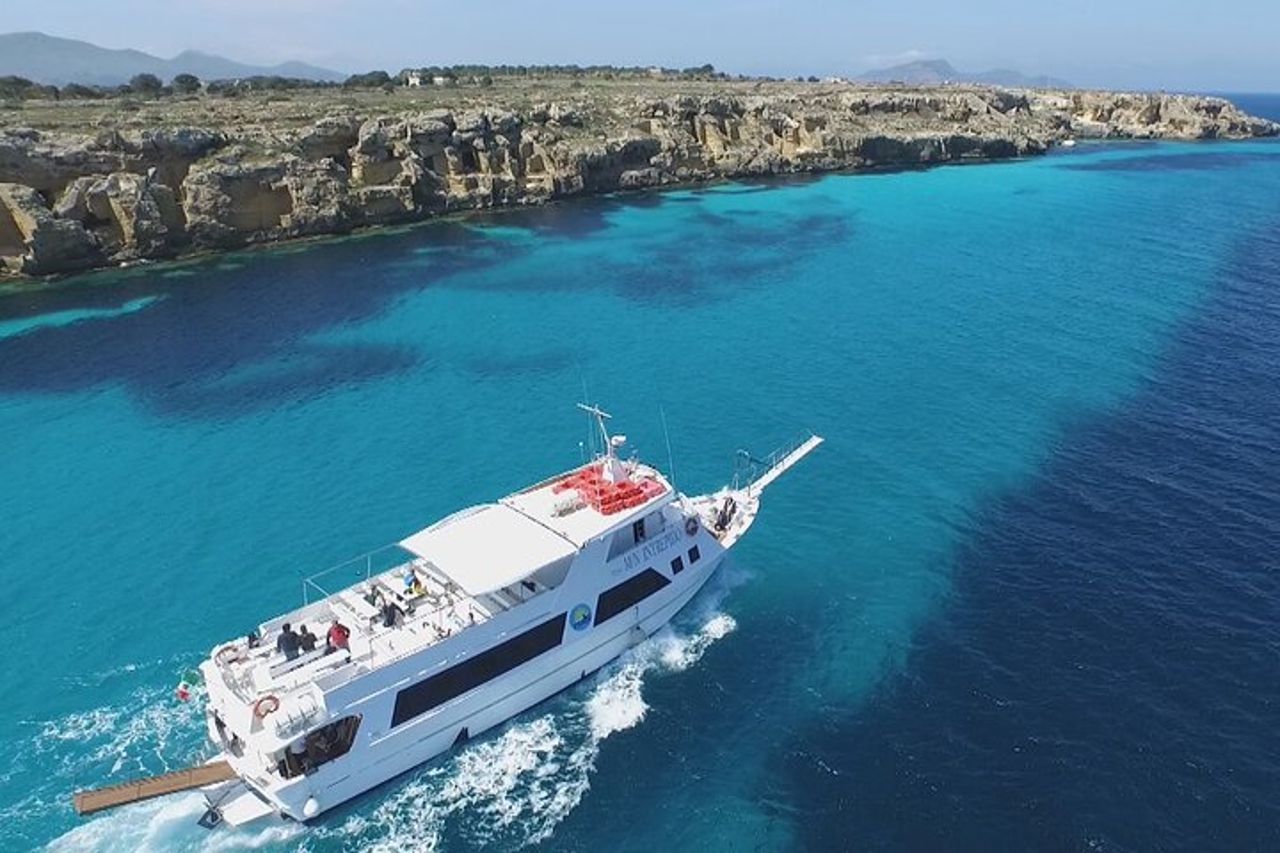 Favignana e Levanzo Shuttle Tour da Trapani — 2