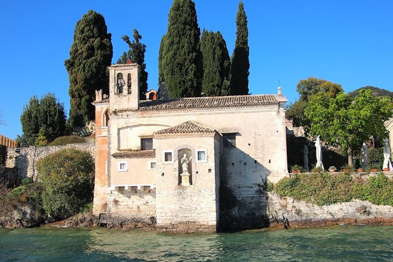Da Garda/Bardolino: crociera guidata in barca di 4 ore a Sirmione — 5