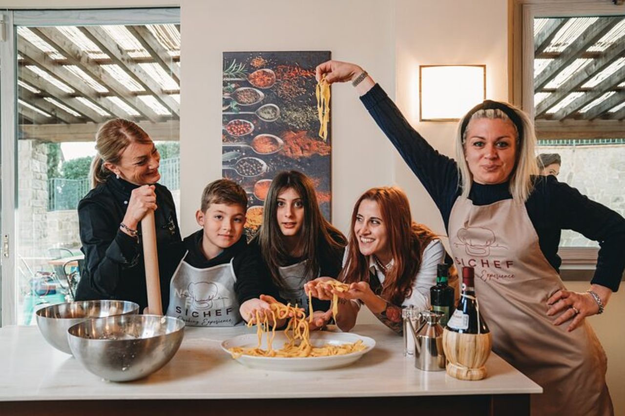 Chianti - Lezione di Pasta Fresca e Salse con Pranzo o Cena — 2