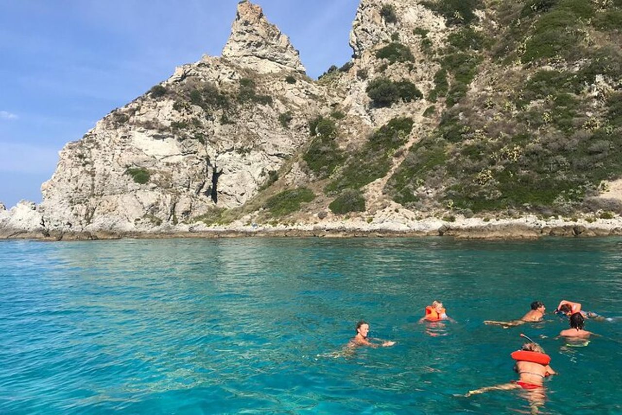 tour privato in barca con skipper da Tropea a Capo Vaticano — 5
