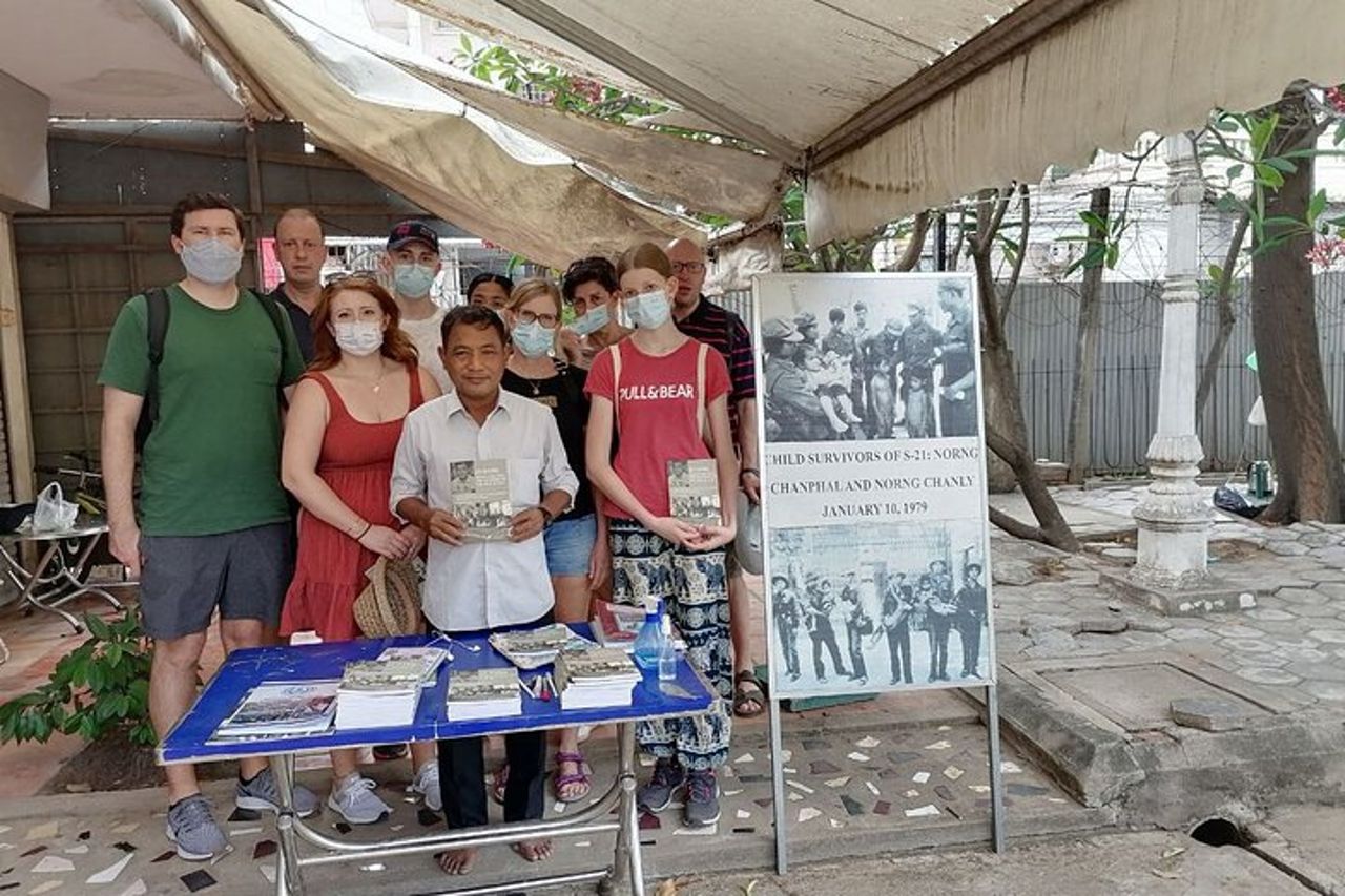 Tour del campo di sterminio e del museo del genocidio di Toul Sleng — 6