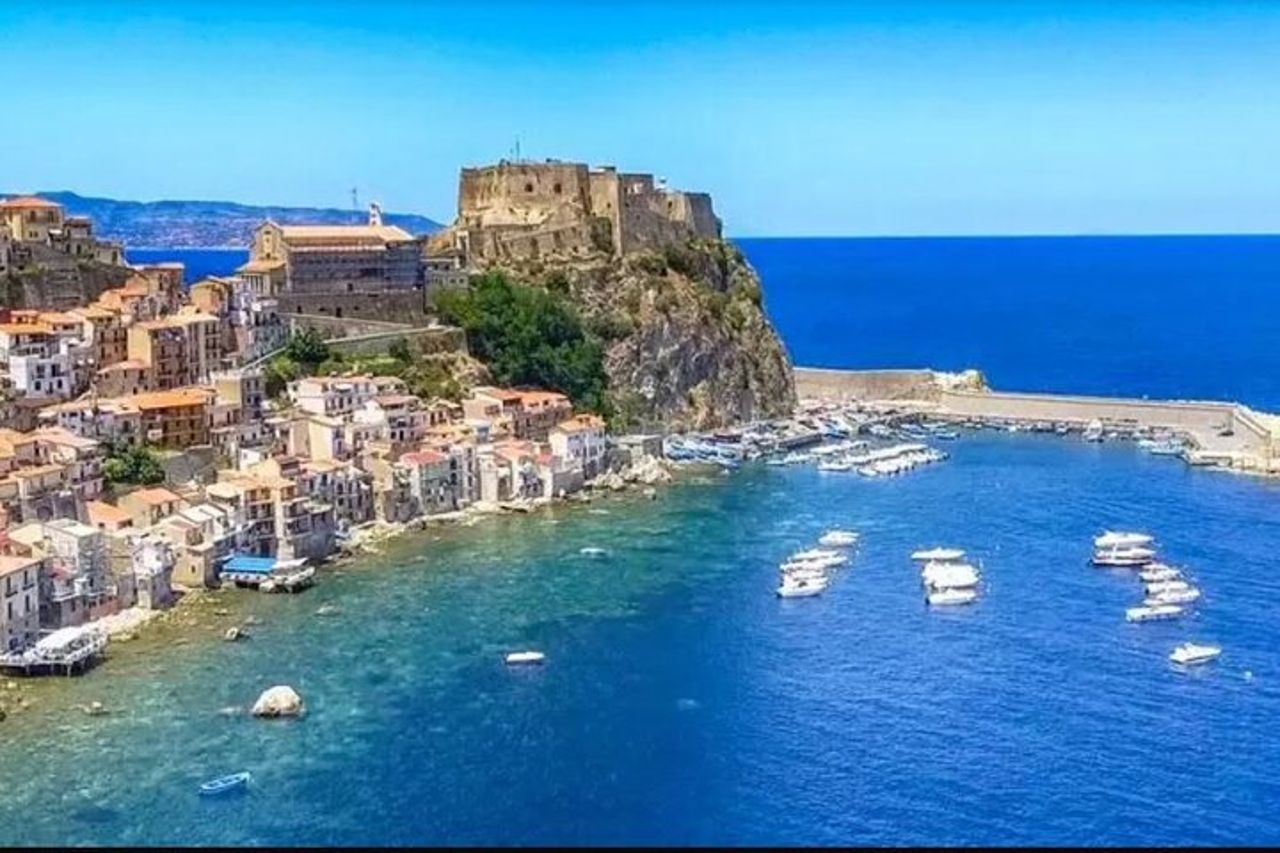 Scilla - Tour Grotte + Spiaggia di Cala Jankulla — 3