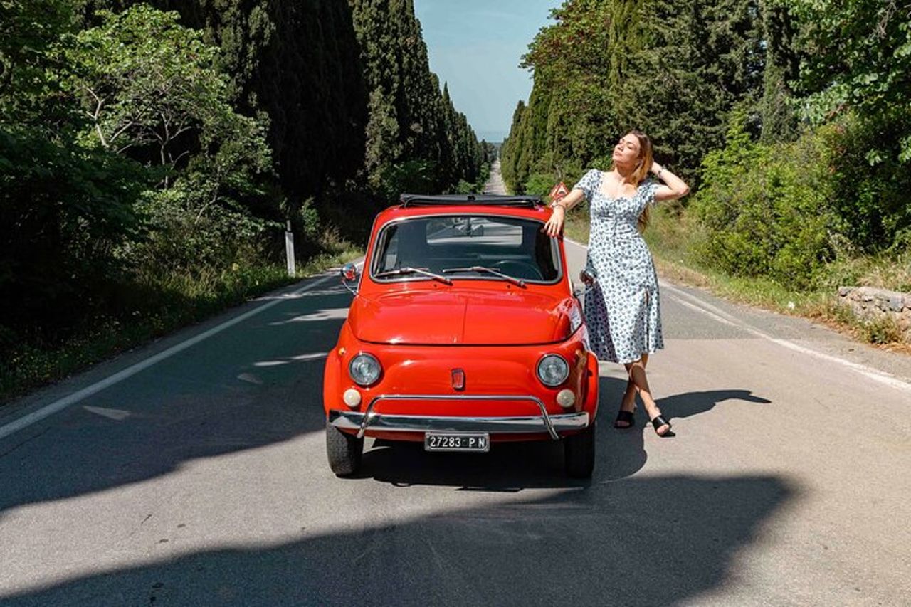 2-Ore Tour Privato con Servizio Fotografico in 500 a Bolgheri — 3
