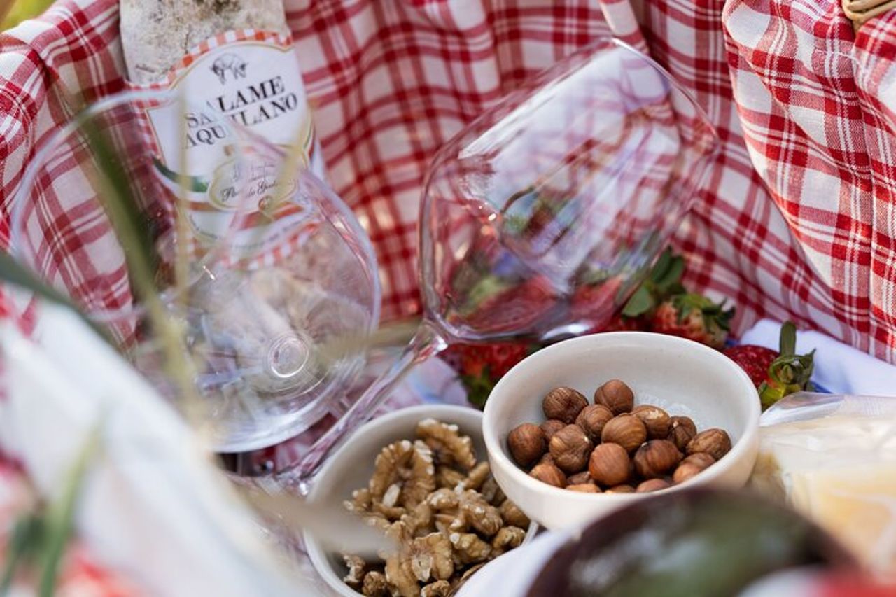 2-Ore di Picnic tra gli Ulivi con Prodotti Tipici Abruzzesi — 8