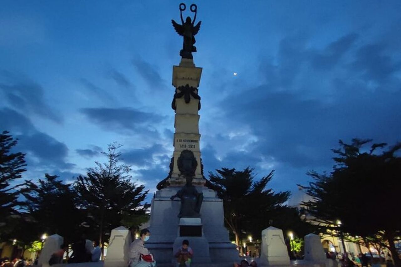 Tour guidato a piedi di mezza giornata di San Salvador — 5