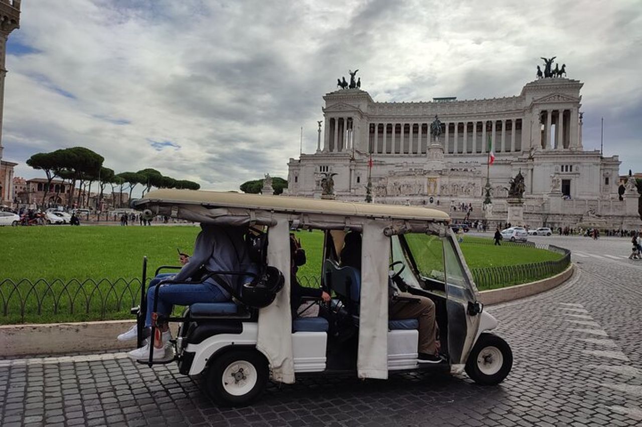 Esplora Roma su un golf cart: tour privato — 9