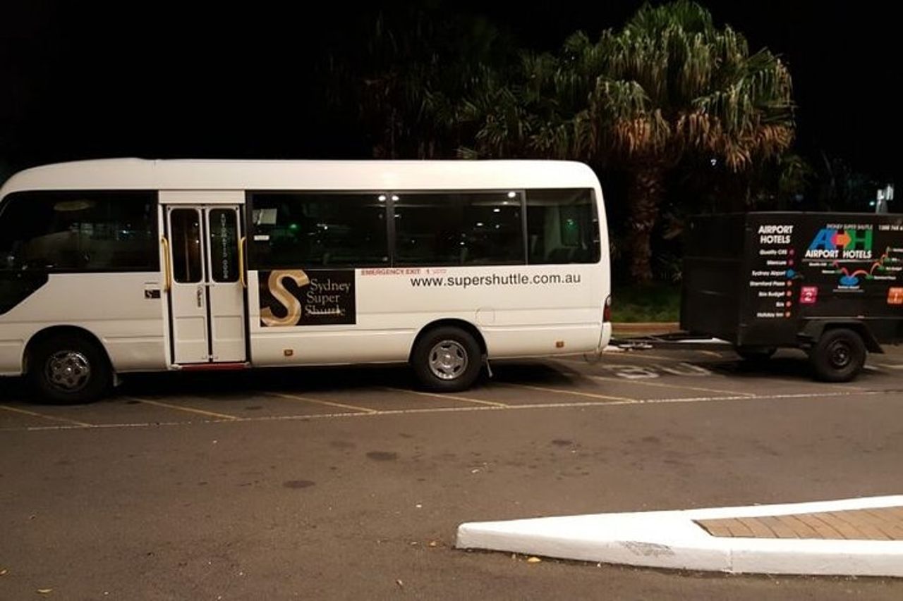 Seggiolino condiviso dall'aeroporto di Sydney al CBD di Sydney nel trasferimento con navetta del veicolo — 3