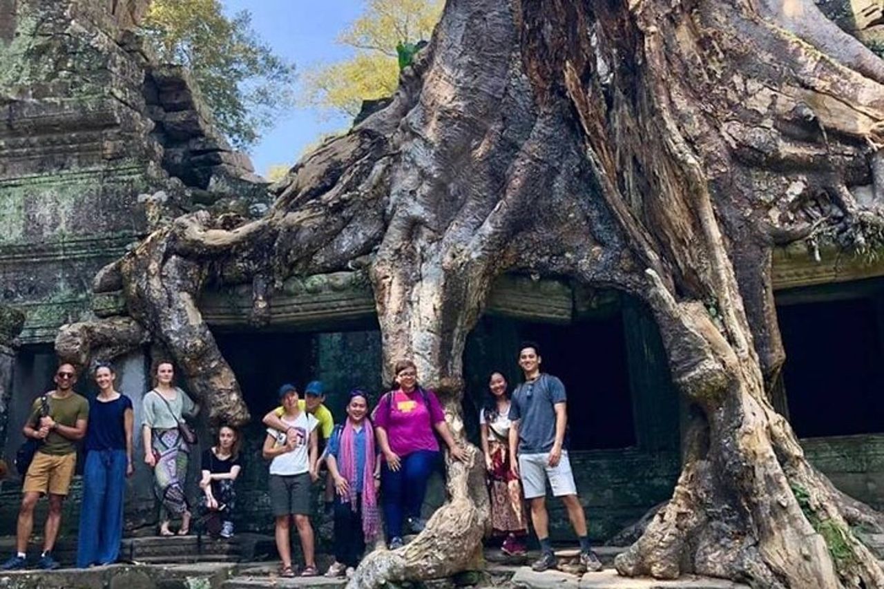 Tour per piccoli gruppi al tramonto di Angkor Wat con pranzo incluso — 4