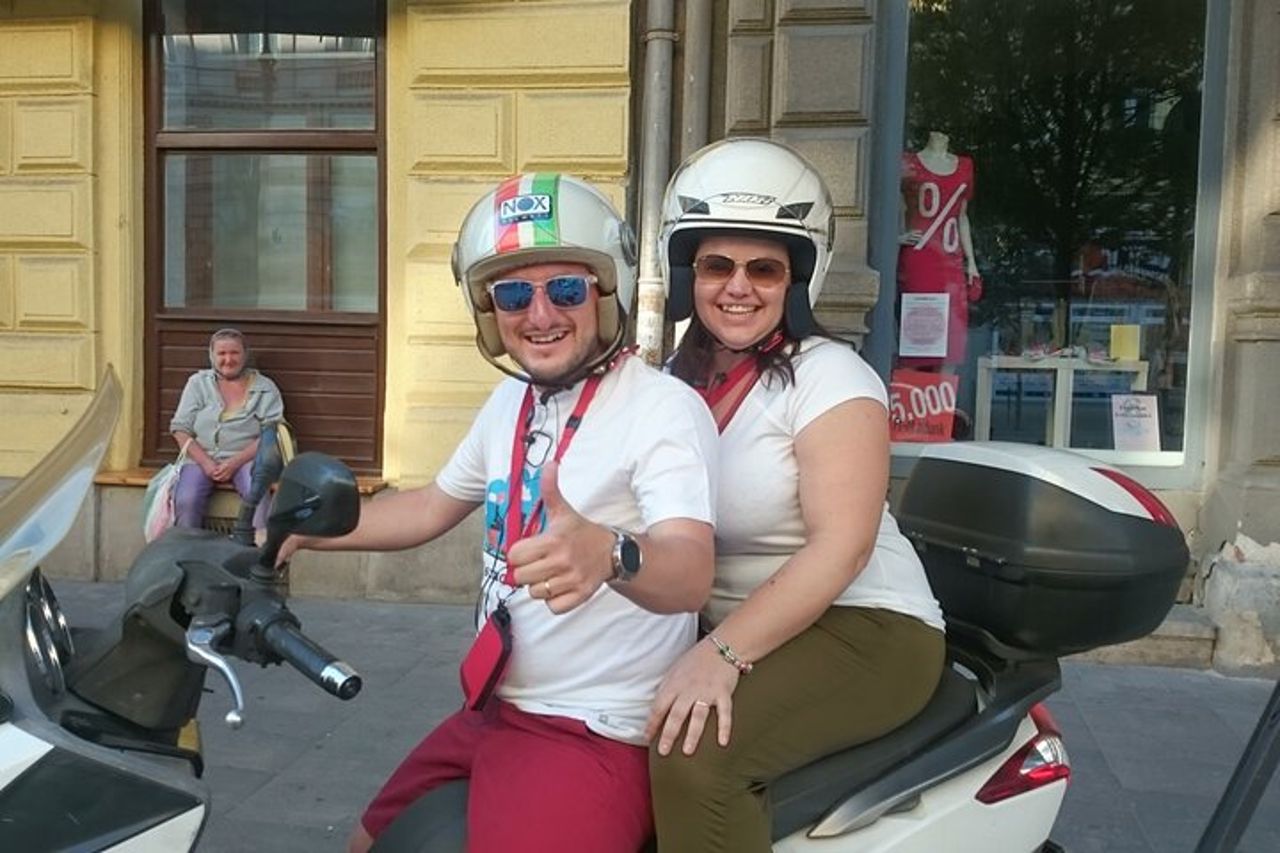Budapest Grand Vespa Tour — 5