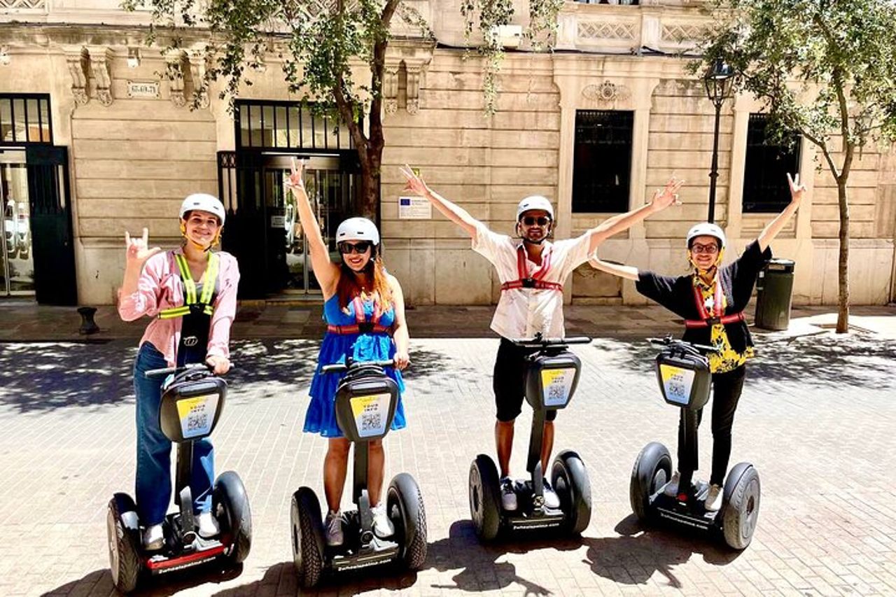 Tour in segway di mezza giornata di Palma e Portixol — 7