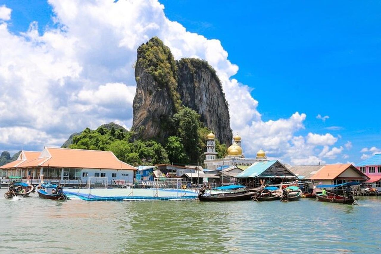 James Bond Island Canoeing 7 Point 5 Island In motoscafo da Phuket — 4