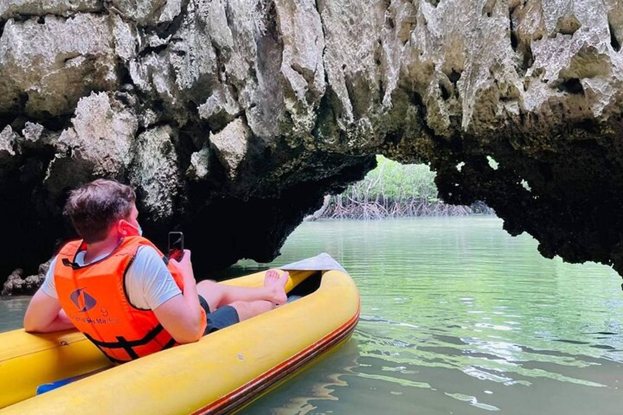 James Bond Island Canoeing 7 Point 5 Island In motoscafo da Phuket — 7