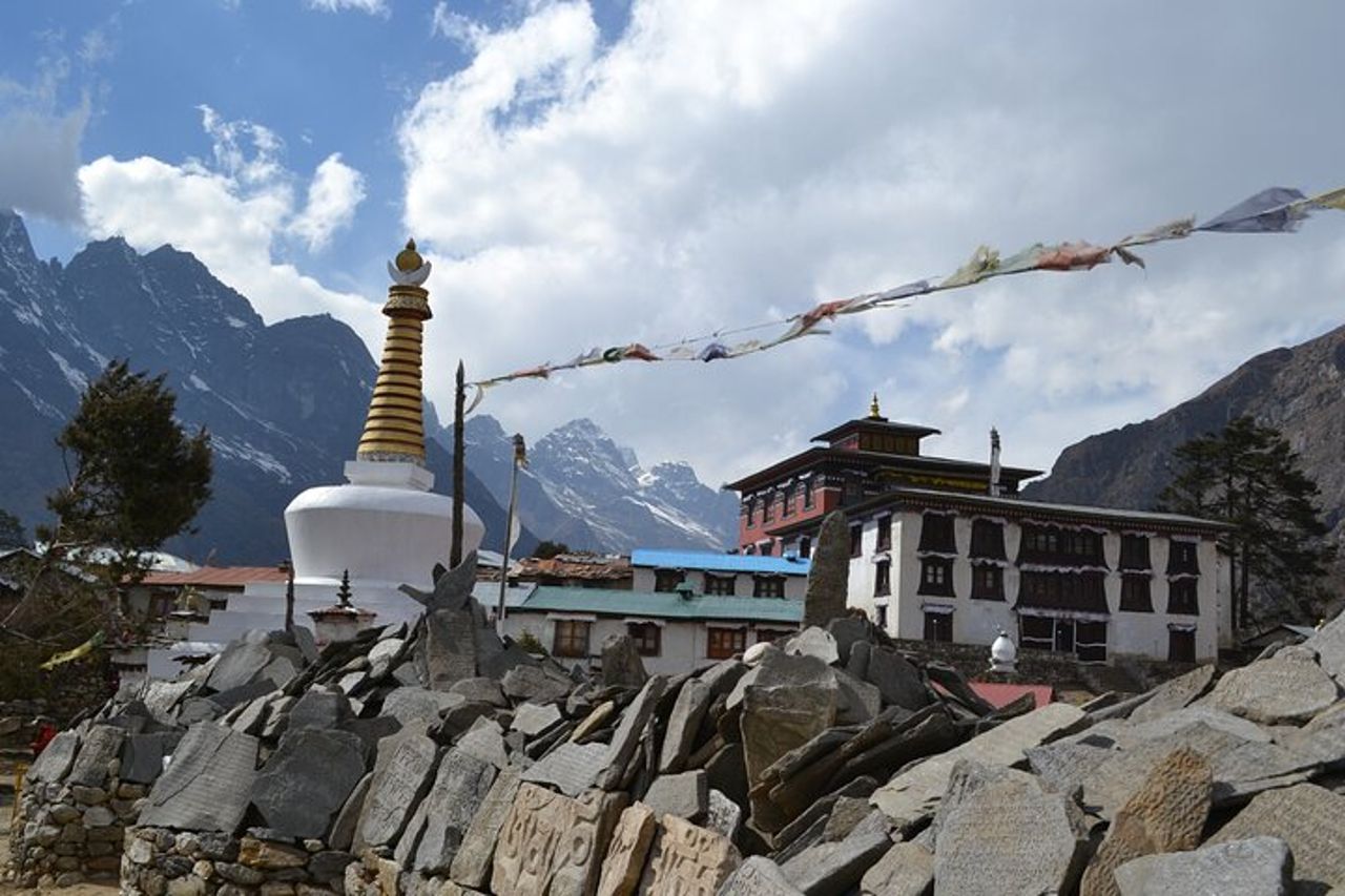 Visita di 12 giorni al campo base dell'Everest via Lukla e Namche Bazar — 8
