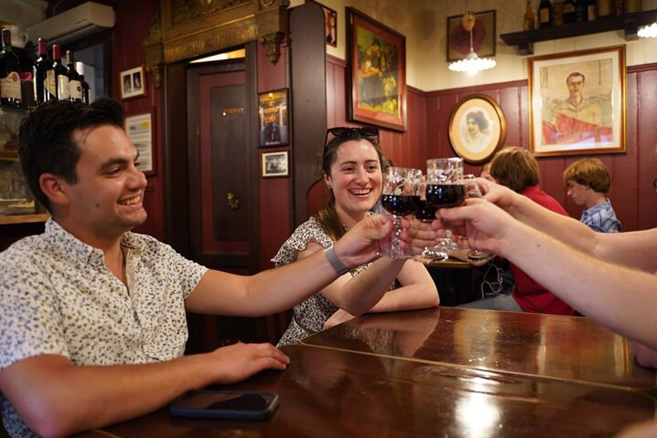 Venice Like a Local : tour di cibo, vino e spritz con giro in traghetto — 8