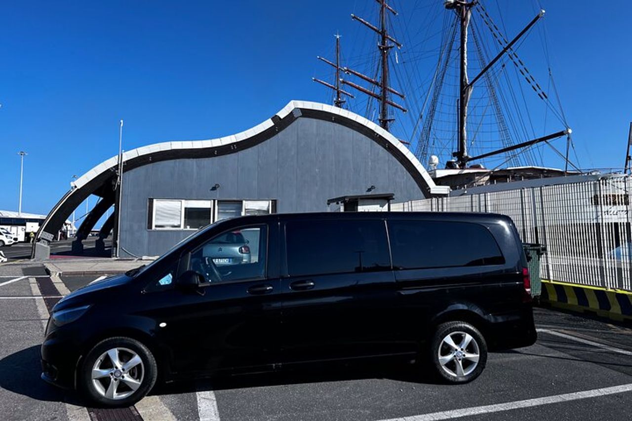 Servizio navetta condiviso dal porto di Civitavecchia a Roma o all'aeroporto di Fiumicino