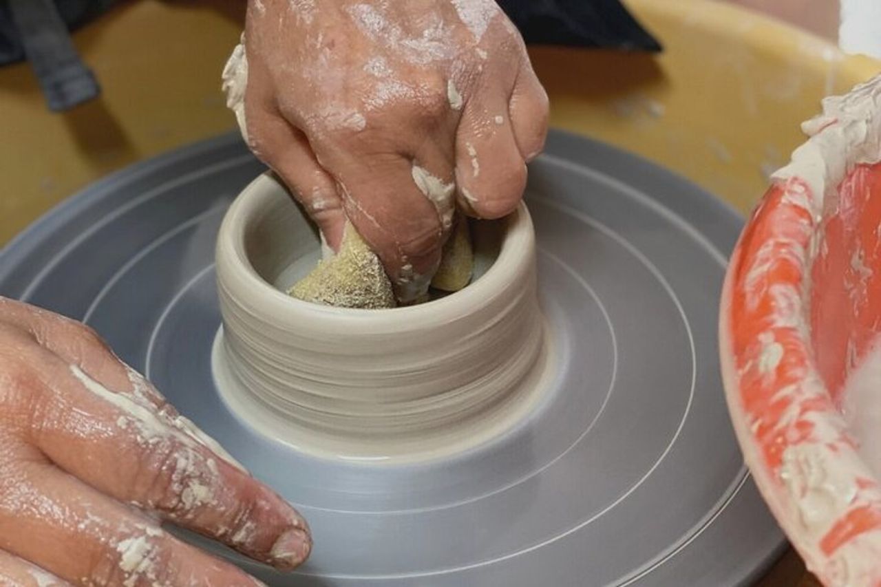 Aegina Ceramics Class: impara la magia di quest'arte, lasciati ispirare e crea! — 8