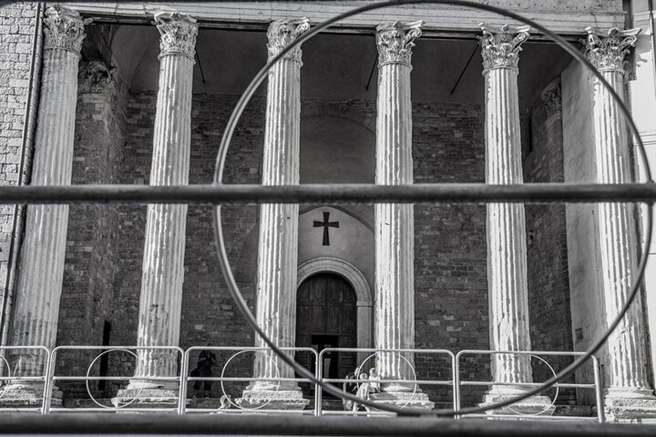Tour privato a piedi della Basilica di San Francesco di Assisi e della città — 6