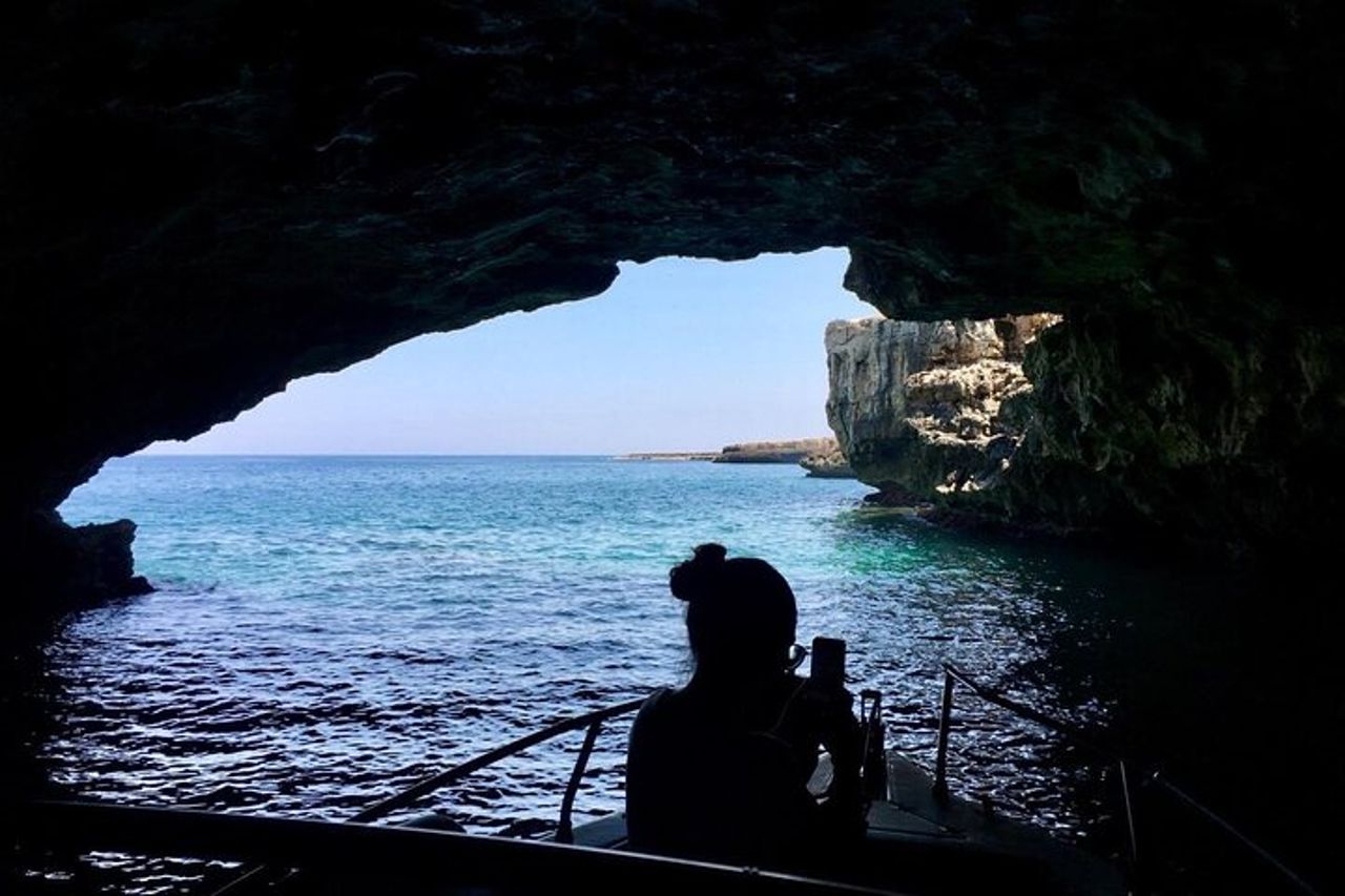 Escursione in Barca a Polignano a Mare tra Grotte e Calette — 2