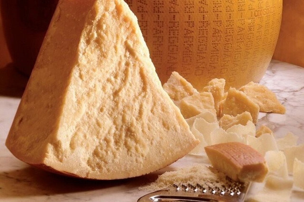 Private Tour of a traditional Acetaia, Modena tastes, and its UNESCO heritage — 6