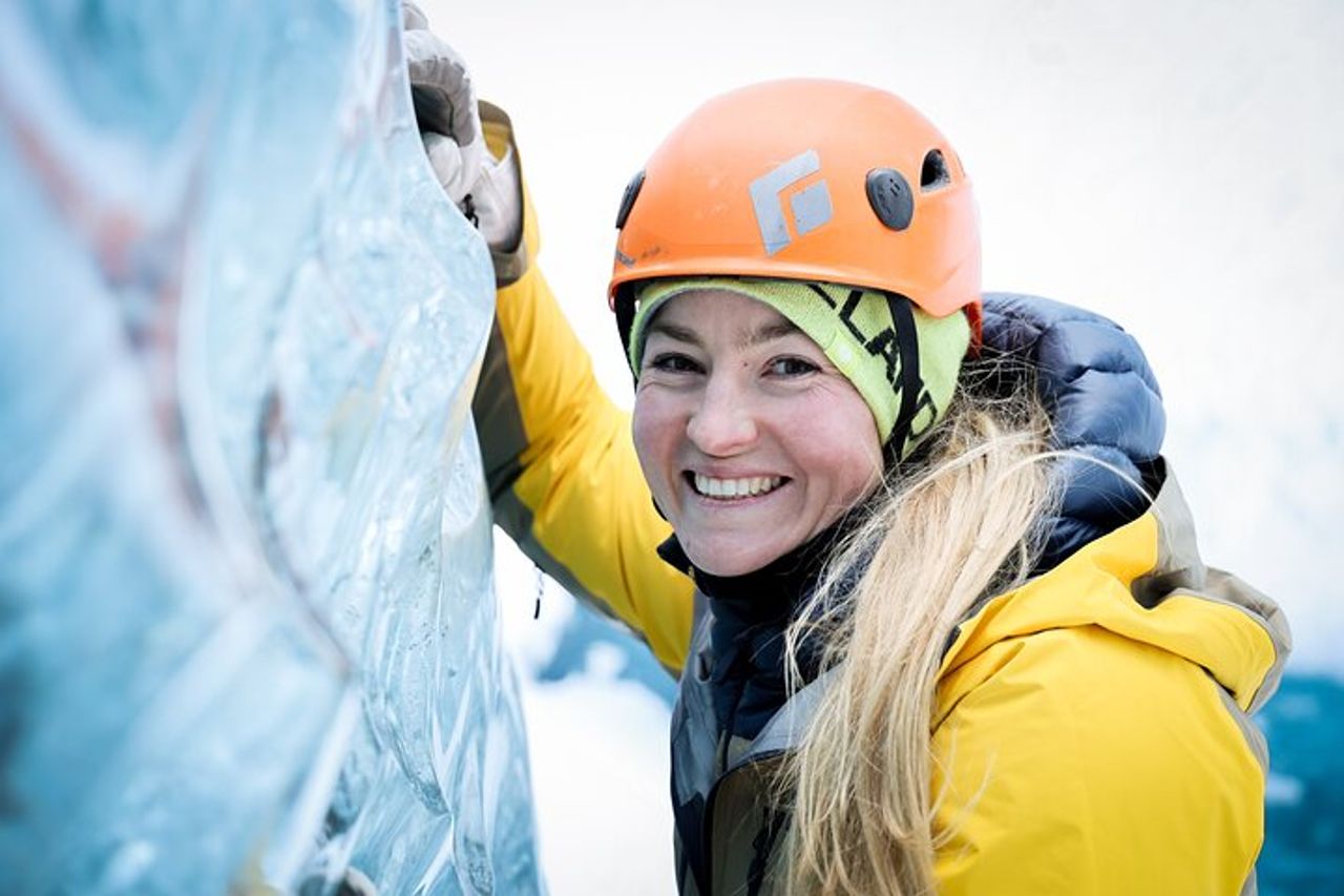 Arrampicata su ghiaccio privata sul Sólheimajökull con foto incluse — 3