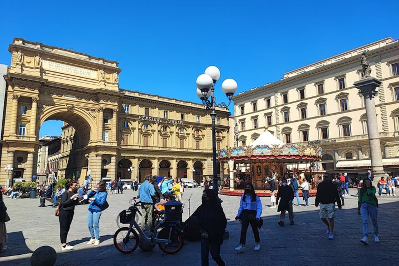 Florence: City Center, Accademia and Uffizi Gallery Tour — 5