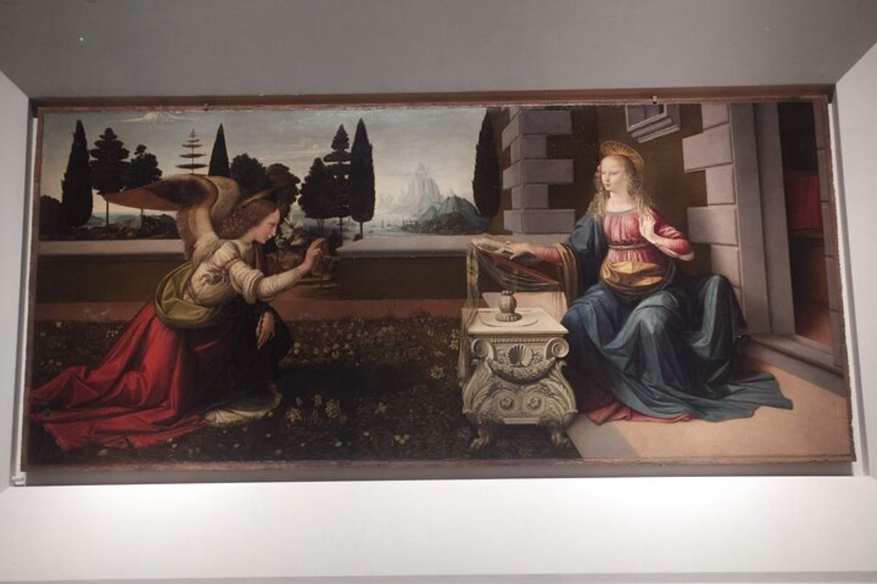 Florence: City Center, Accademia and Uffizi Gallery Tour — 9