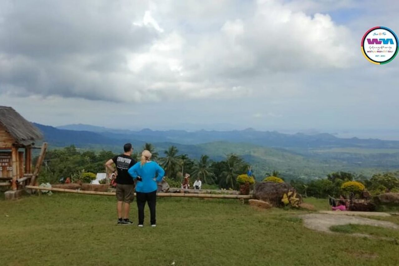 Labuan Bajo, tour di Flores: grotta di Rangko, Cunca e collina con vista sul mare di Sylvia — 7