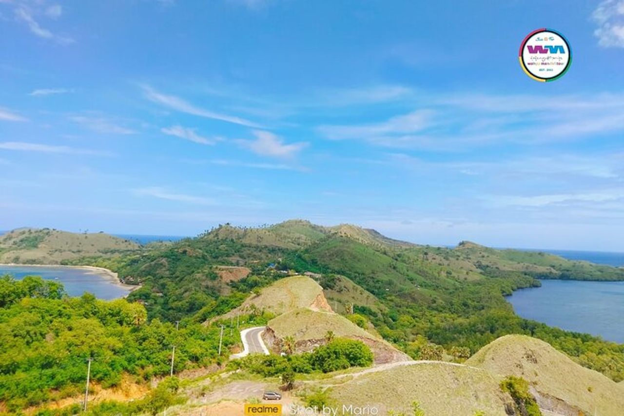Labuan Bajo, tour di Flores: grotta di Rangko, Cunca e collina con vista sul mare di Sylvia — 8
