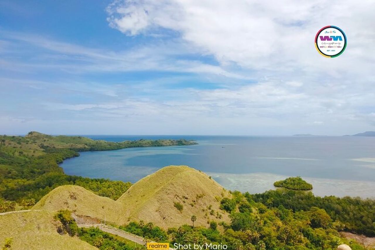 Labuan Bajo, tour di Flores: grotta di Rangko, Cunca e collina con vista sul mare di Sylvia — 9