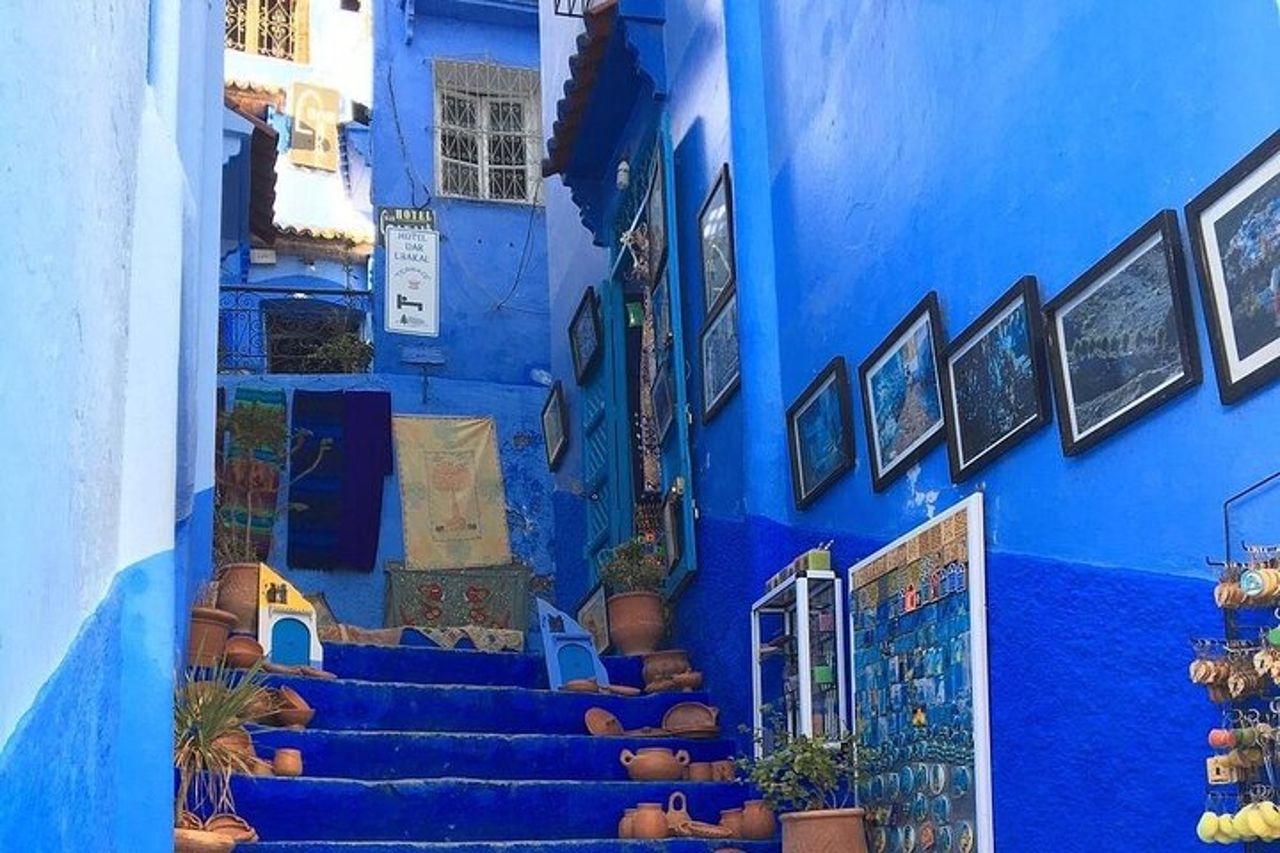Tour di un'intera giornata alla città blu di Chefchaouen in piccoli gruppi — 9