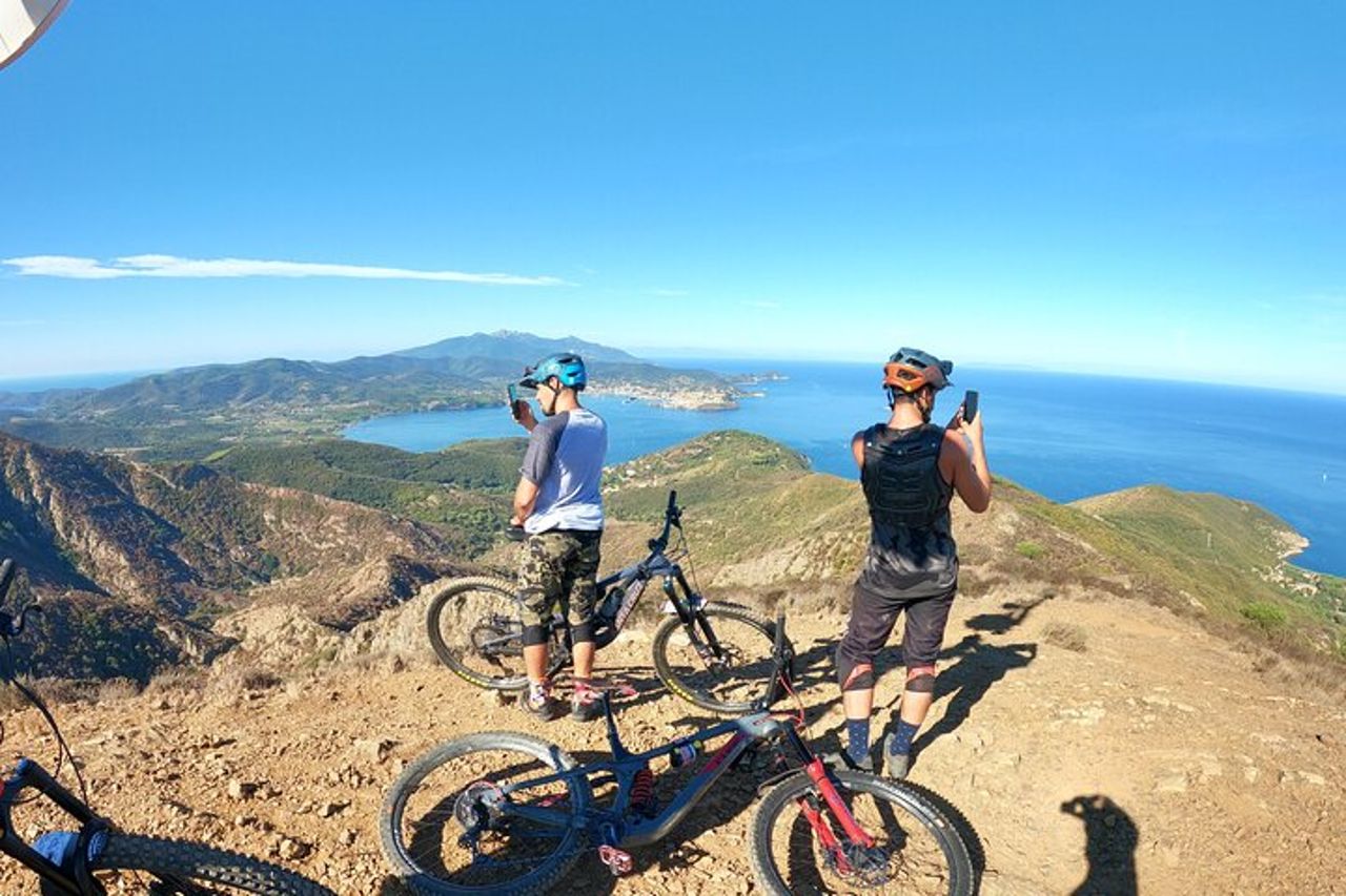 4-Ore Tour Guidato su Amandolo Trail Zone & Elba Trail Area — 5