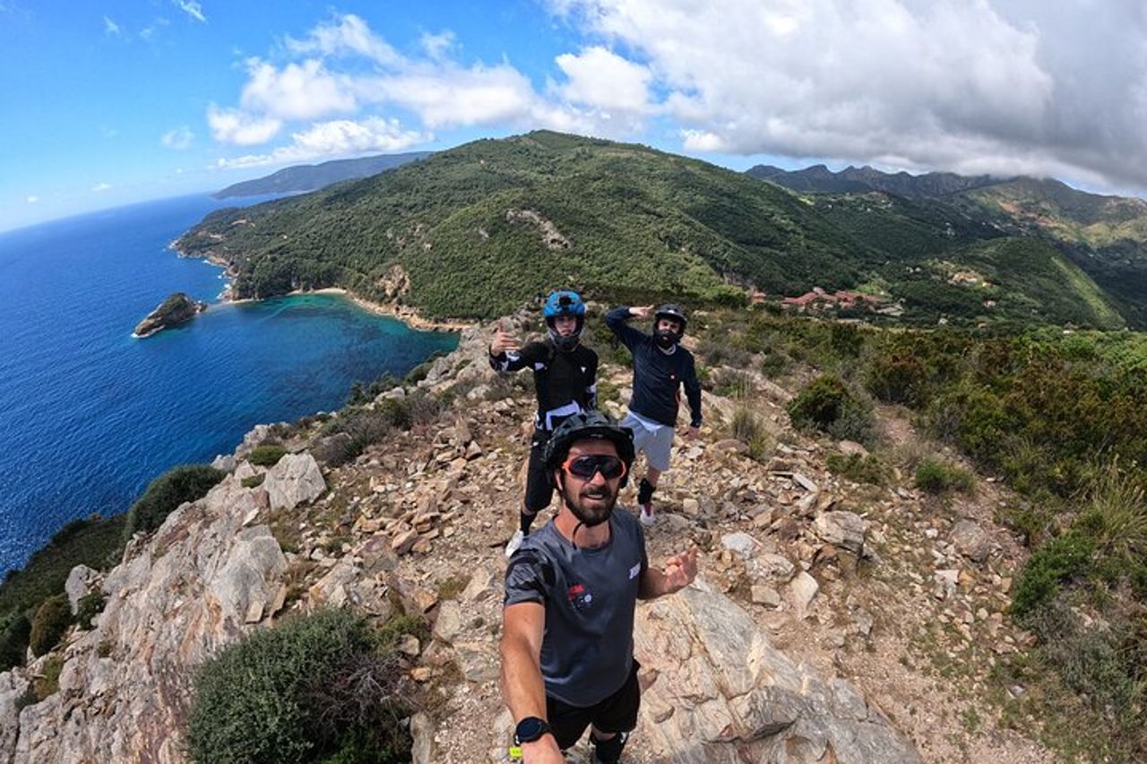 4-Ore Tour Guidato su Amandolo Trail Zone & Elba Trail Area — 6