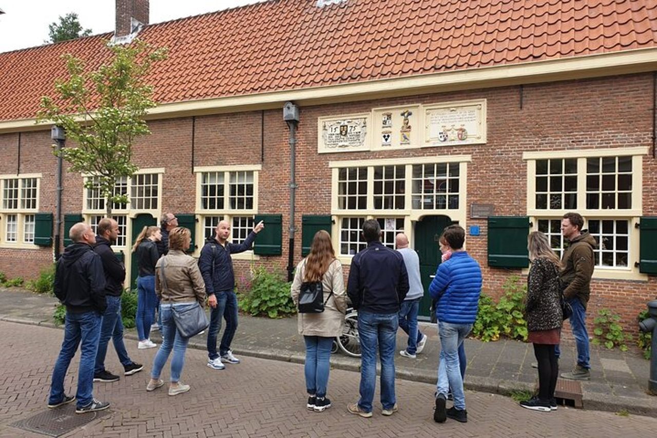 Tour a piedi di Delft - La città di Orange e Blue — 9