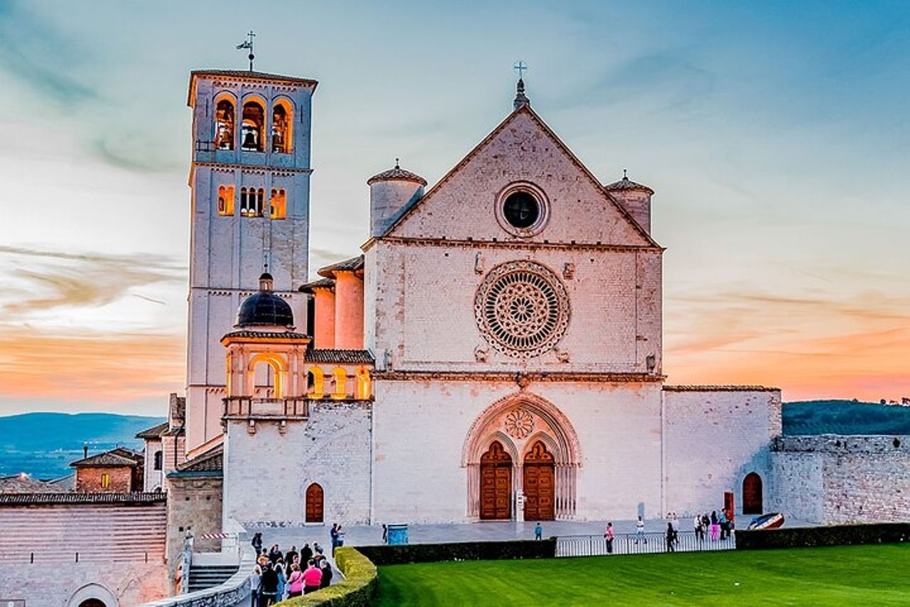 Visiti ASSISI a Piedi con l'app Audioguida per Smartphone — 3