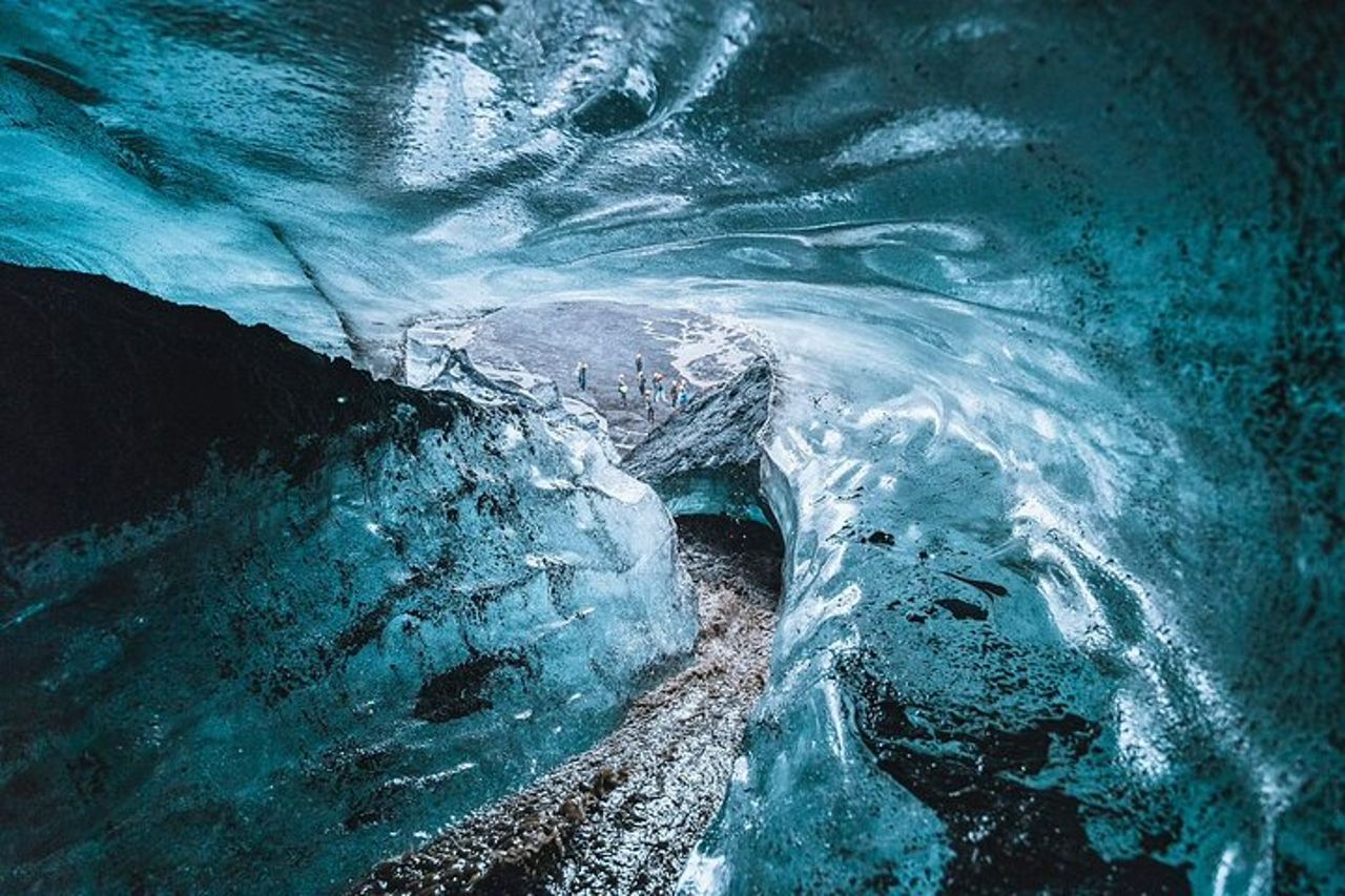 Tour della grotta di ghiaccio da Vík — 5