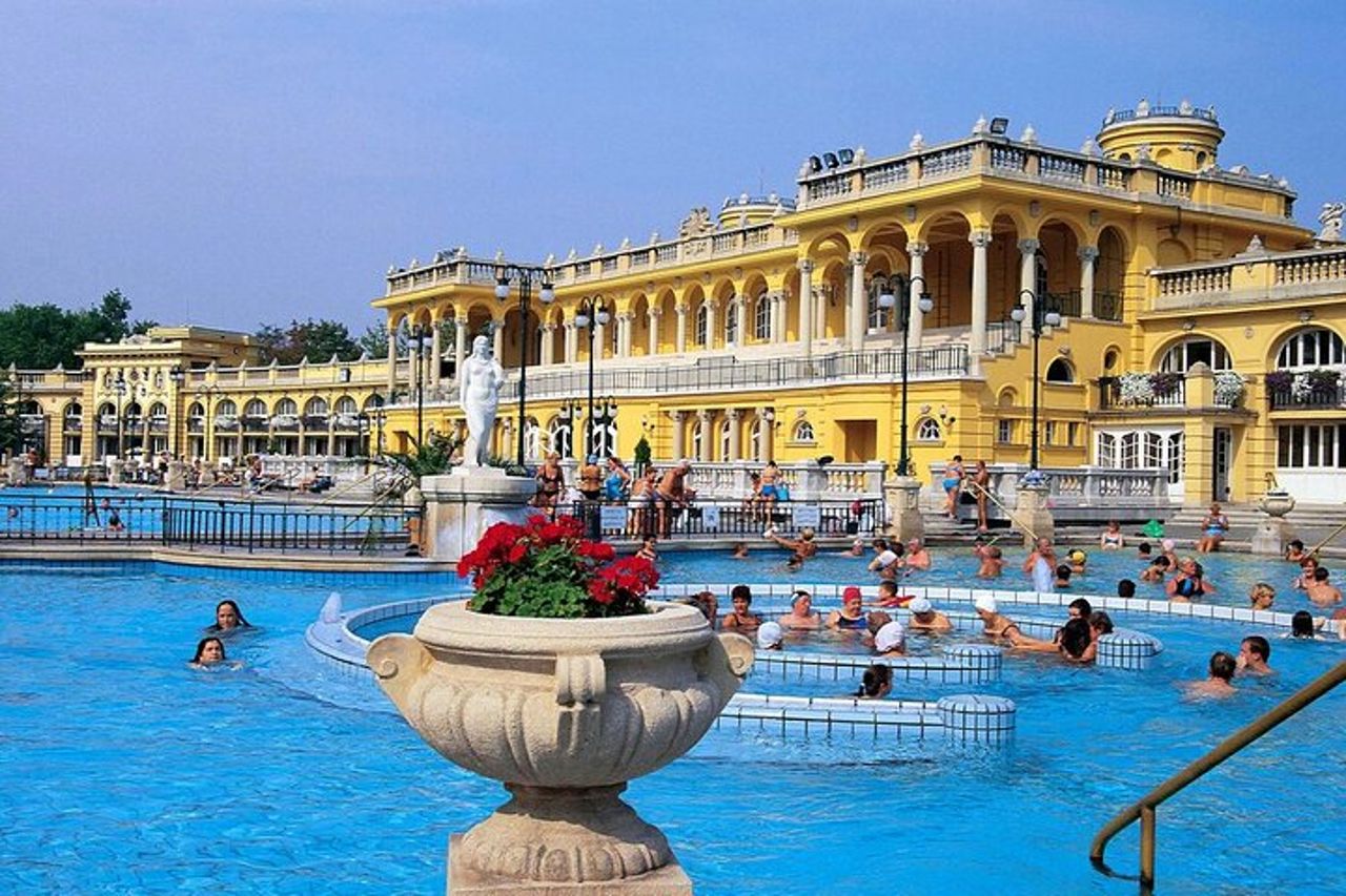 Ingresso alle terme Szechenyi a Budapest — 3