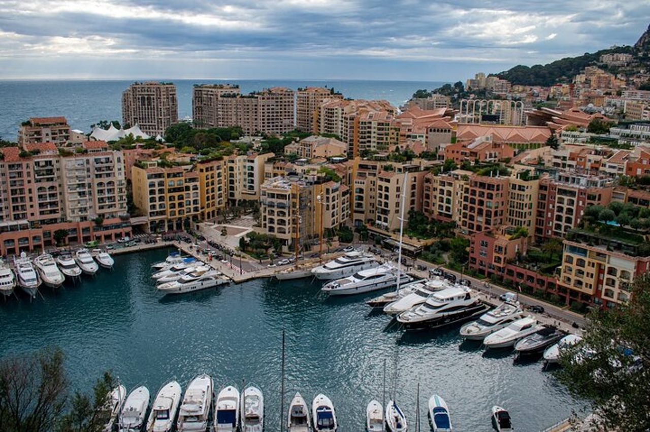Caccia al tesoro a Monaco città vecchia & tour a piedi — 7
