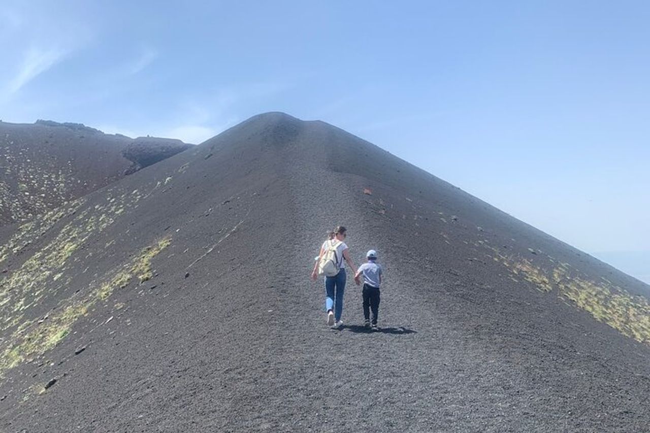 Tour privato di un giorno Etna-Taormina-Castelmola — 4