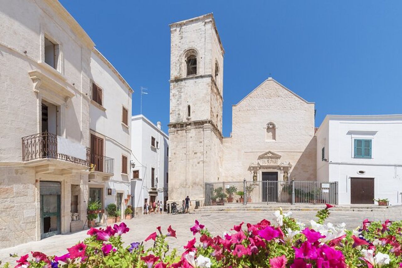 Punti salienti di Polignano a Mare: tour storico a piedi — 3