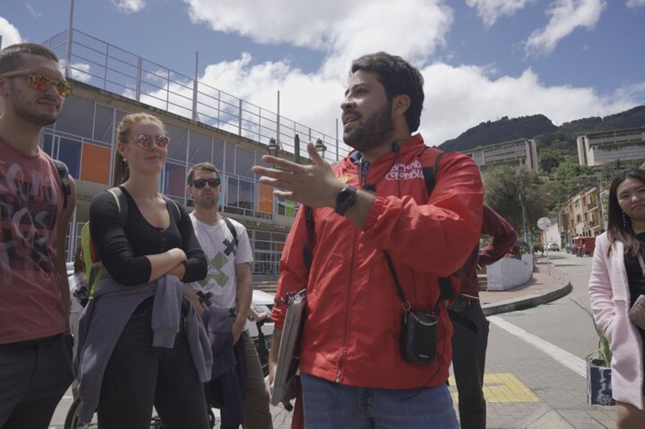 Tour condiviso della storica Candelaria a Bogotá — 5
