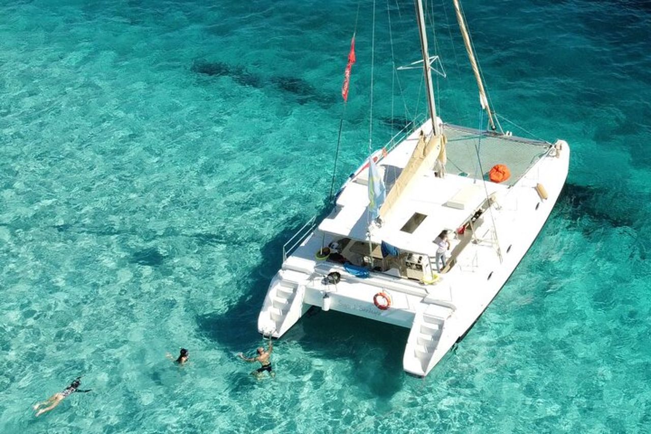 Tour in Catamarano Arcipelago della Maddalena — 6