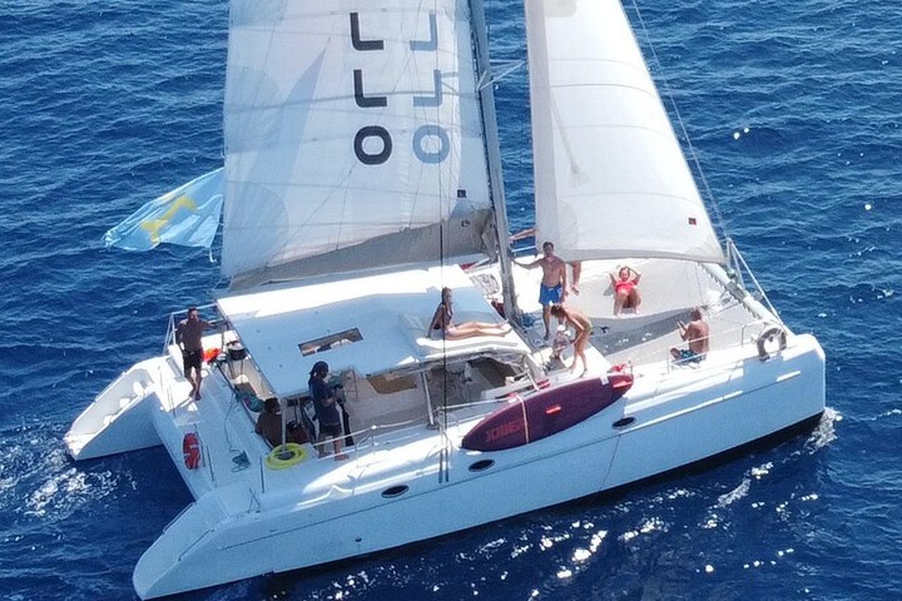 Tour in Catamarano Arcipelago della Maddalena — 9