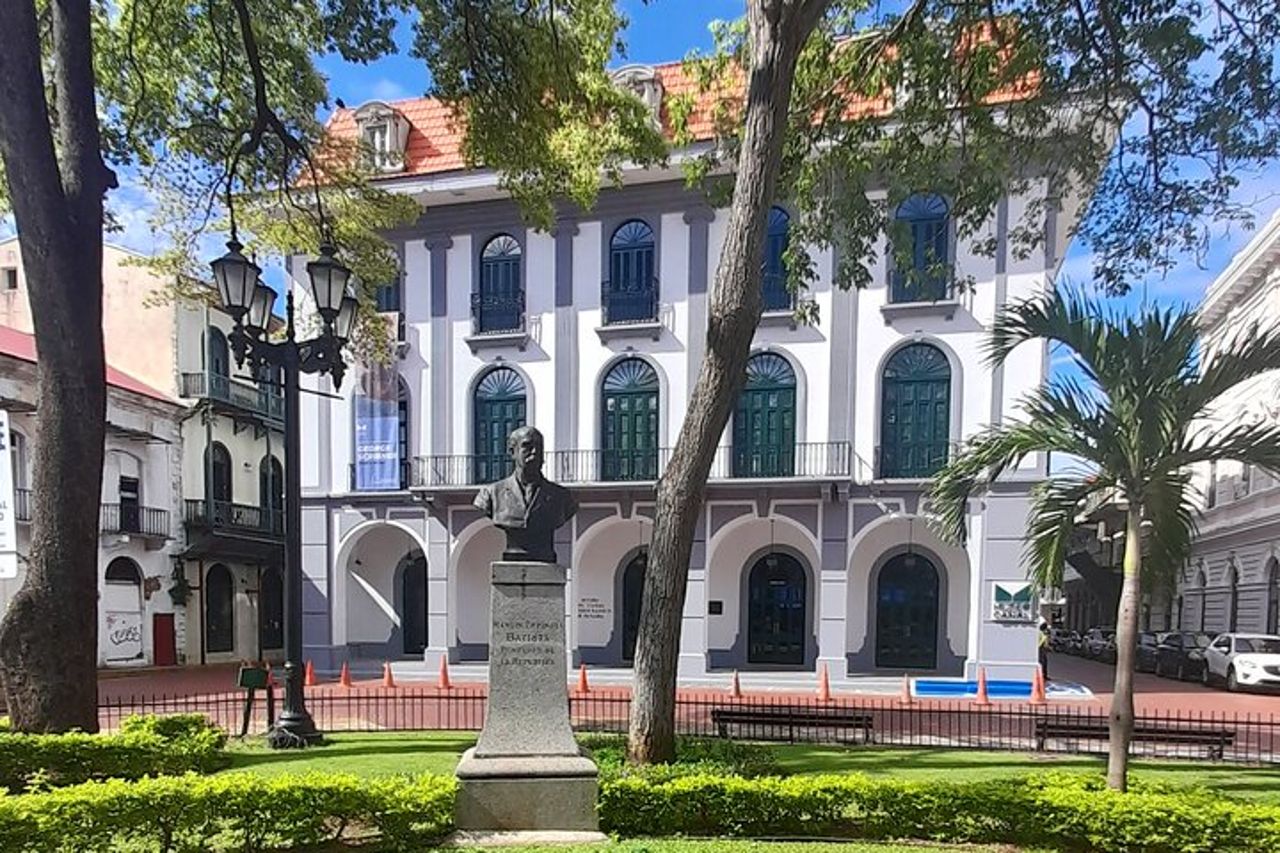 Tour della zona del vecchio canale: chiuse di Miraflores ed ex basi militari — 3
